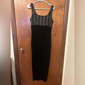 Vintage Scala 100% Silk Formal Gown With Velvet and Sequins Size‎ Medium